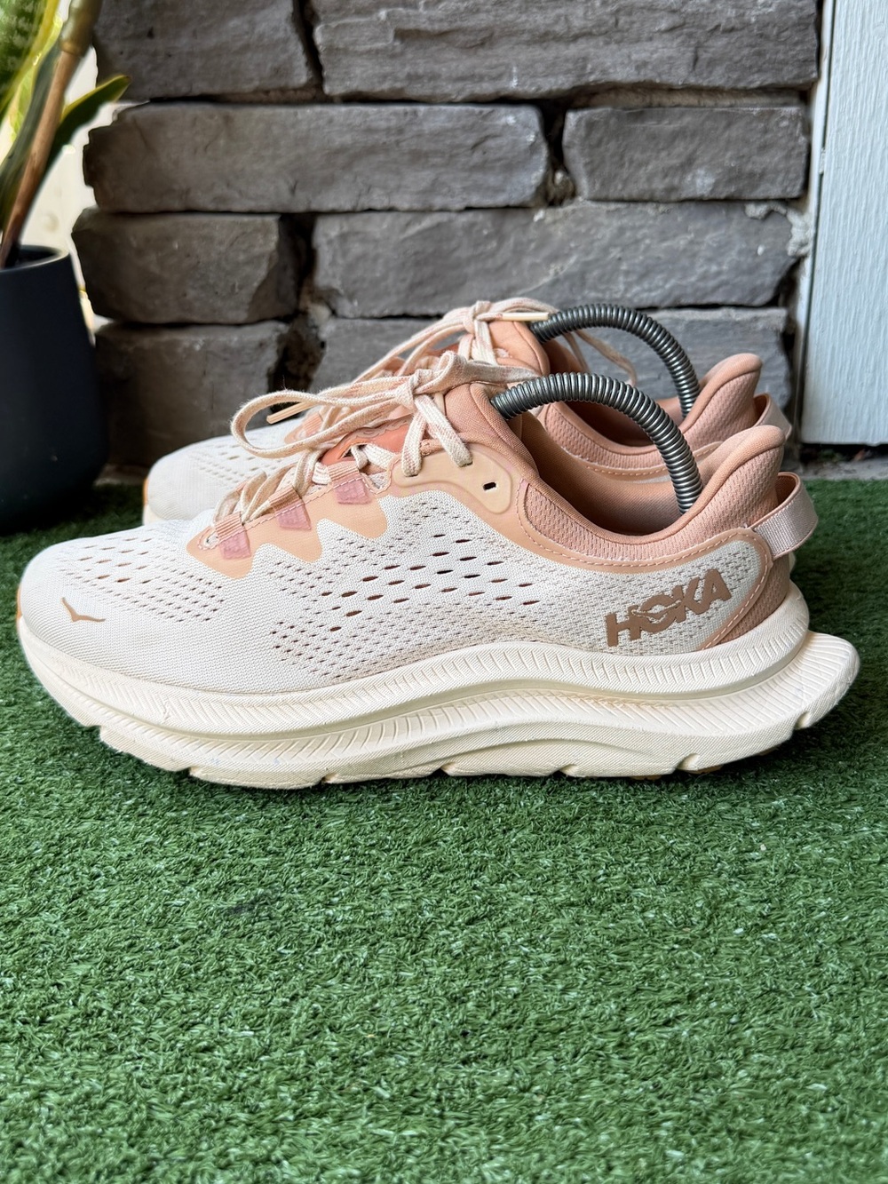 HOKA One One Kawana 2 Vanilla/Sandstone Women’s Sneakers